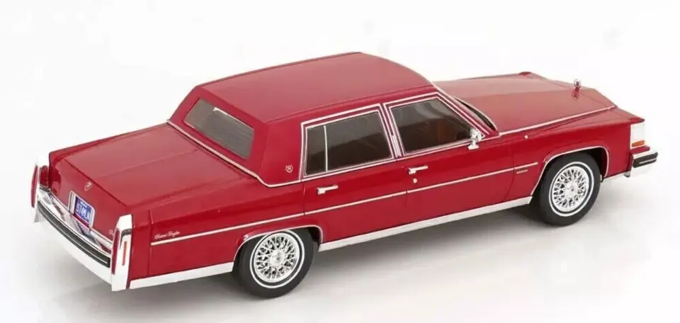 MCG CADILLAC FLEETWOOD BROUGHAM 1:18