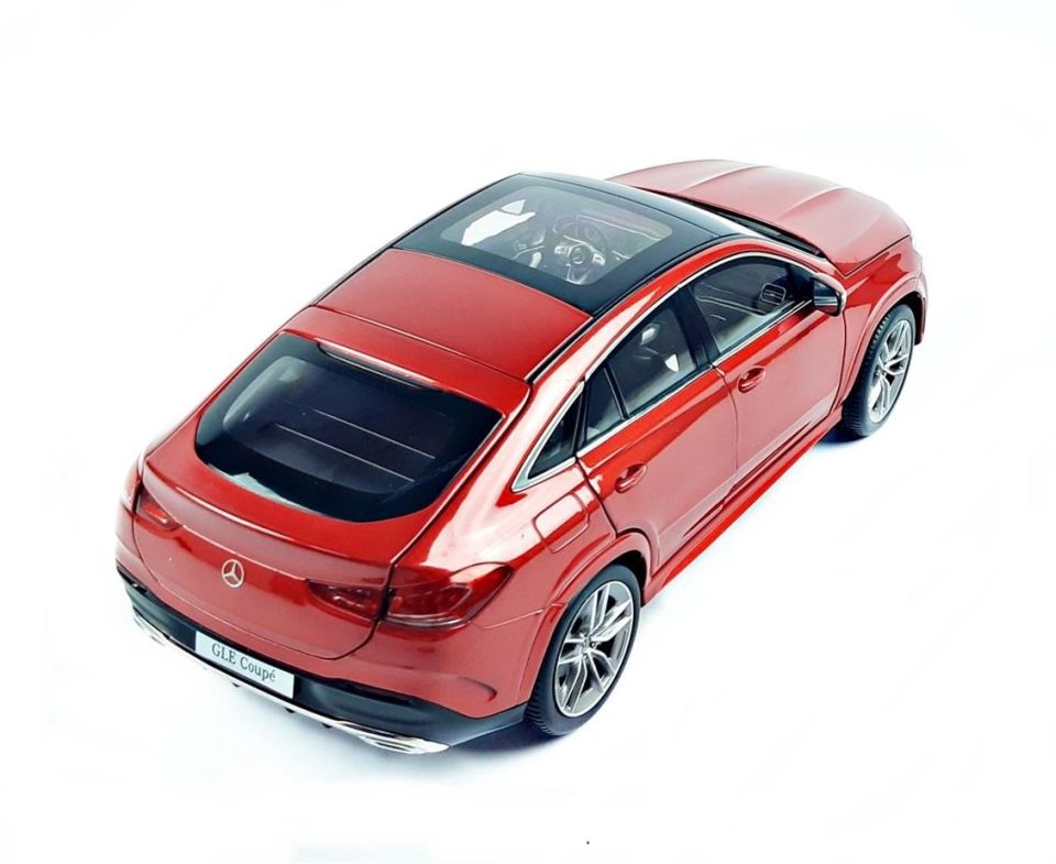 NZG MERCEDES BENZ GLE COUPLE 2020 (B66960822) 1:18