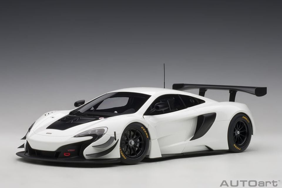 1:18 Autoart 2017 McLaren 650S GT3