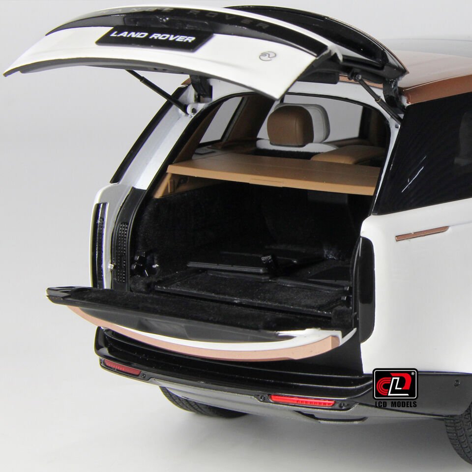 LCD MODELS LAND ROVER RANGE ROVER 2022 1:18