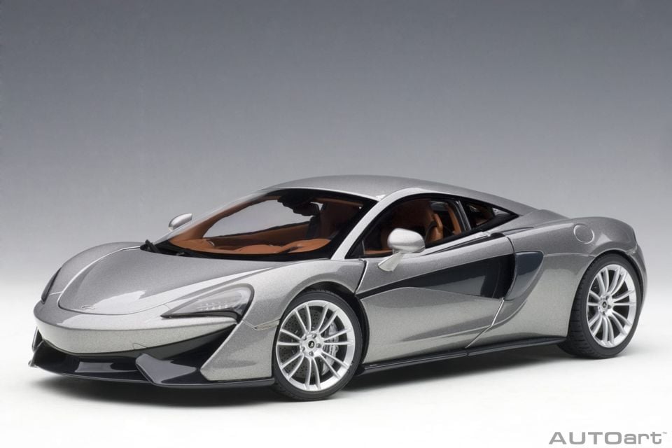 AUTOART MCLAREN 570S 1:18 (76043)