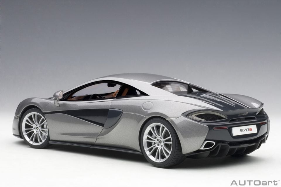AUTOART MCLAREN 570S 1:18 (76043)
