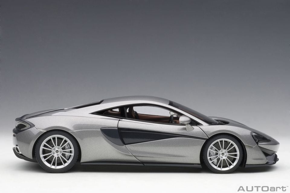 AUTOART MCLAREN 570S 1:18 (76043)