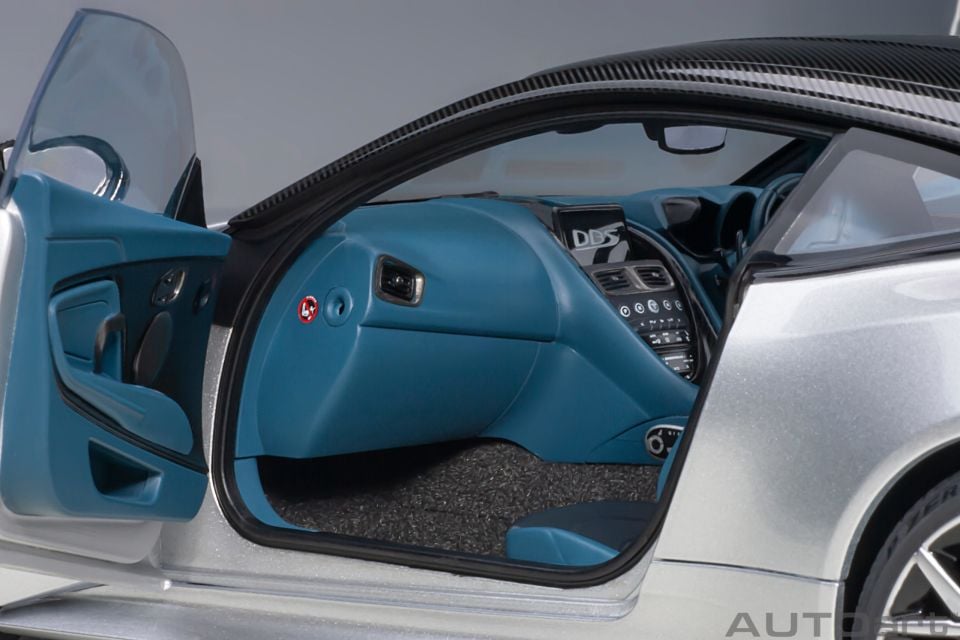 AUTOART ASTON MARTIN DBS SUPERLEGGERA 1:18 (70298)