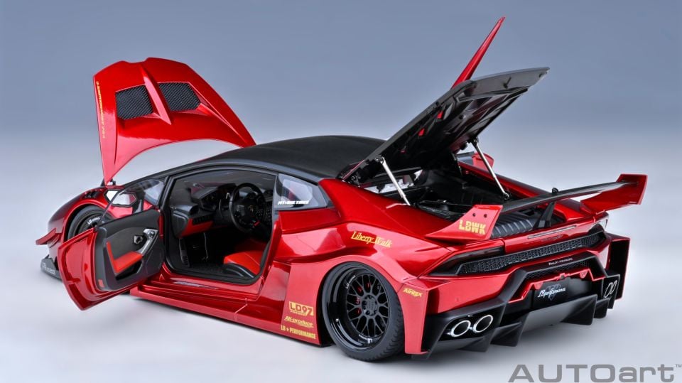 AUTOART LAMBORGHINI LIBERTY WALK HURACAN GT 1:18 (79126)