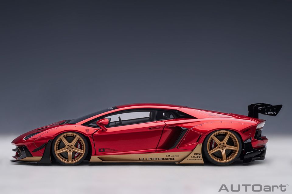 AUTOART LIBERTY WALK LAMBORGHINI AVENTADOR LMTD 1:18 (79182)