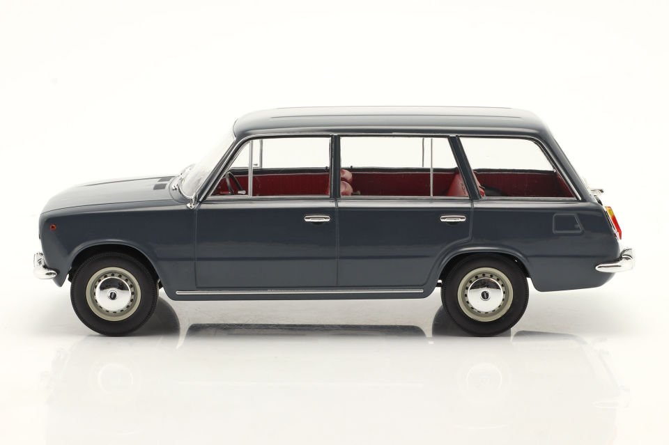 TRIPLE 9 FİAT 124 FAMİLİARE MEDIUM 1972 1:18 (1800220)
