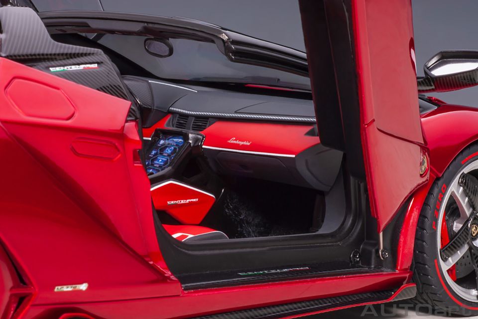 AUTOART LAMBORGHINI CENTENARIO ROADSTER 1:18 (79207)