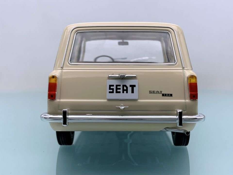 TRIPLE 9 SEAT 124 FAMİLİAR CREAM 1968 1:18 (1800225)