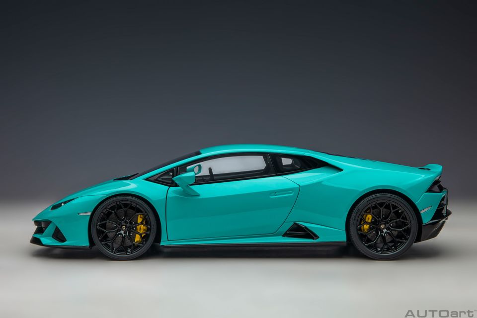 AUTOART LAMBORGHINI HURACAN EVO 1:18 (79211)