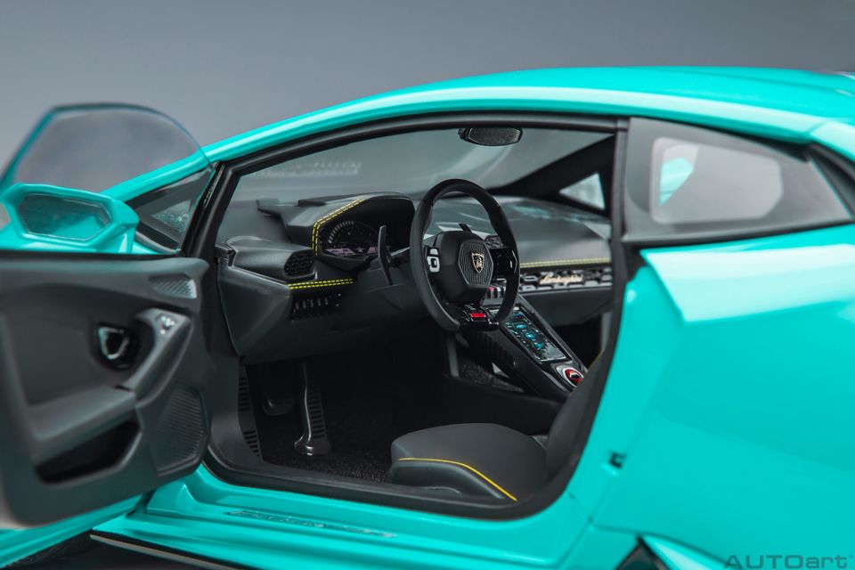 AUTOART LAMBORGHINI HURACAN EVO 1:18 (79211)