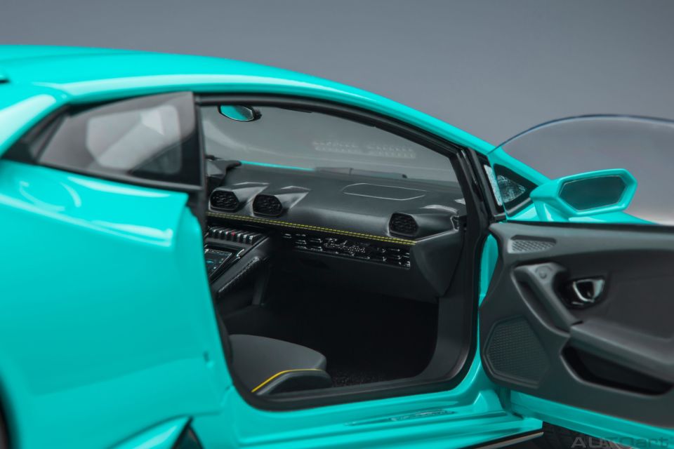 AUTOART LAMBORGHINI HURACAN EVO 1:18 (79211)