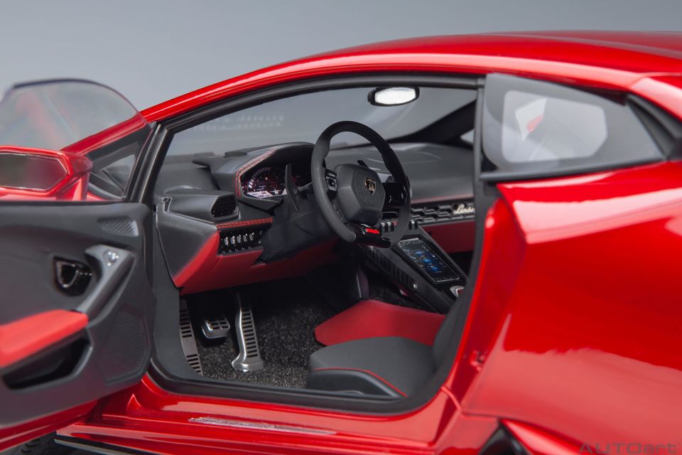 1:18 Autoart 2019 Lamborghini Huracan Evo (Rosso Bia)