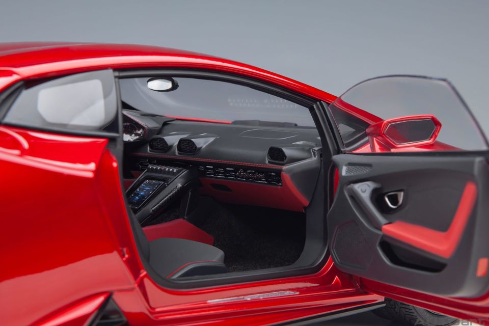 1:18 Autoart 2019 Lamborghini Huracan Evo (Rosso Bia)