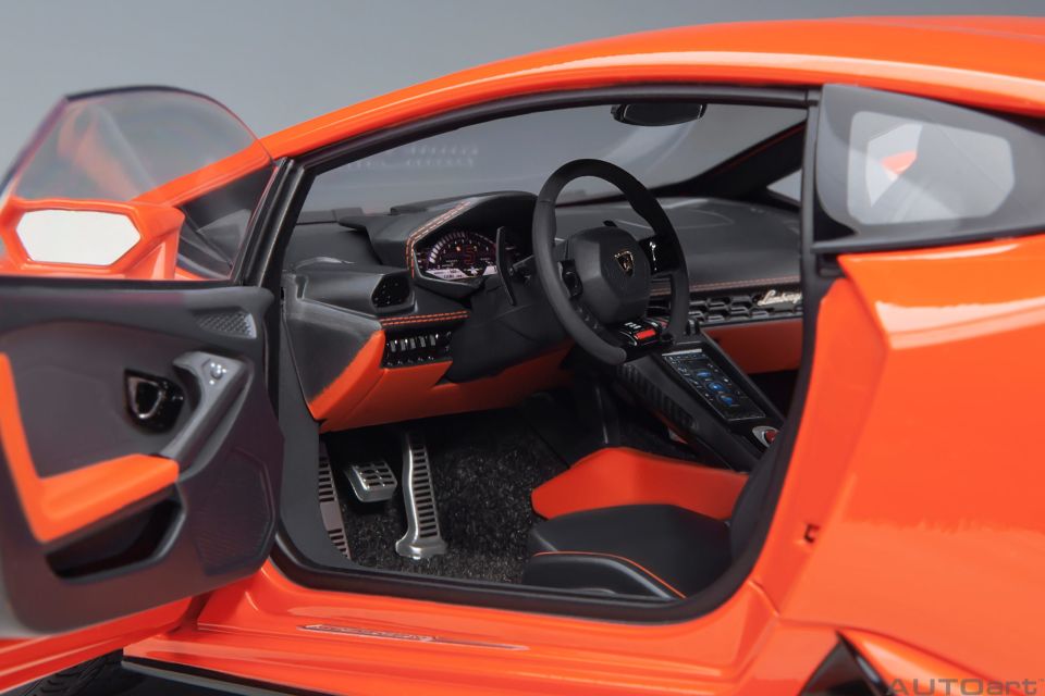 AUTOART LAMBORGHINI HURACAN EVO 1:18 (79214)