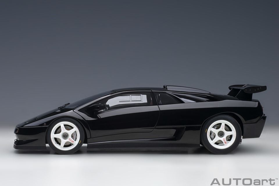 1:18 Autoart Lamborghini Diablo SV-R (Deep Black)