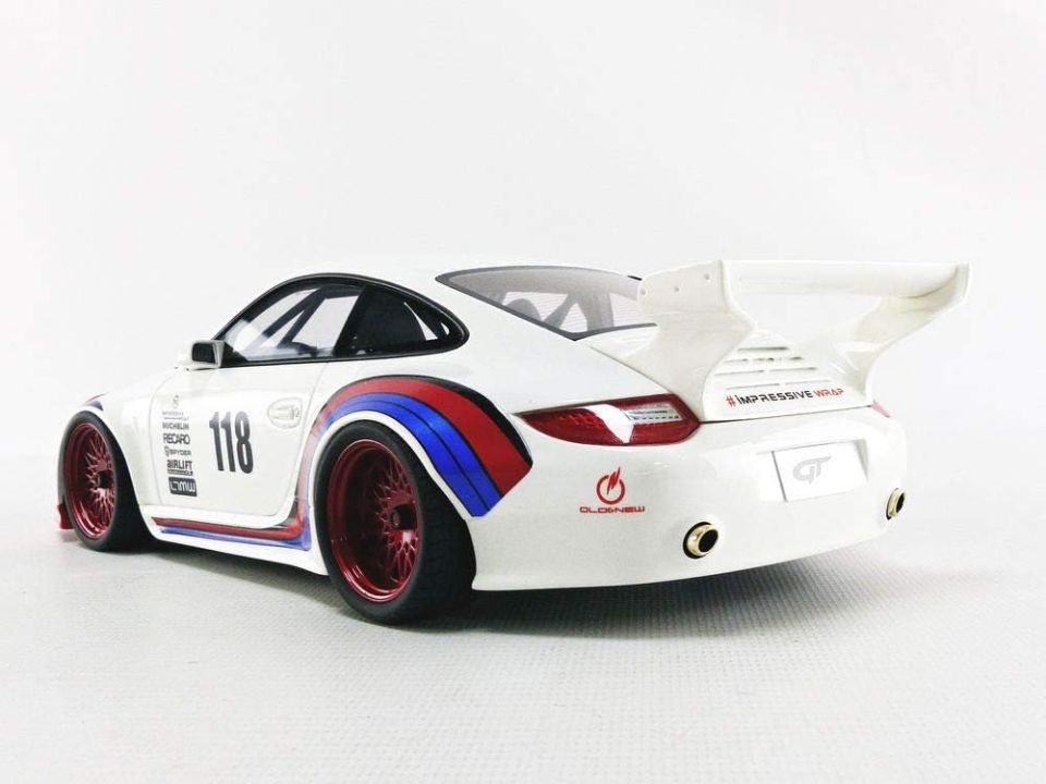 GT SPIRIT PORSCHE 991 OLD&NEW BODY KIT MARTINI (GT796) 1:18