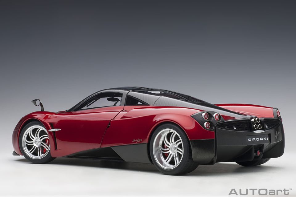 AUTOART MERCEDES PAGANI HUAYRA 1:12 (12234)