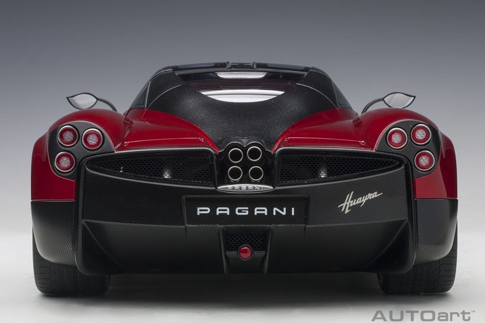 AUTOART MERCEDES PAGANI HUAYRA 1:12 (12234)