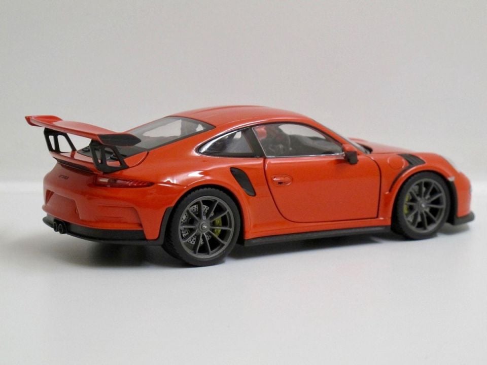 GT SPIRIT PORSCHE 911 GT3RS LAVA ORANGE 1:18 (GT844)