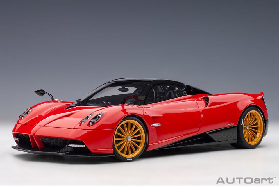 1:18  Autoart Pagani Huayra Roadster