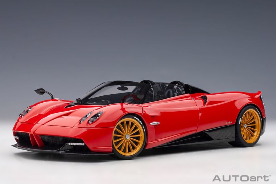 1:18  Autoart Pagani Huayra Roadster