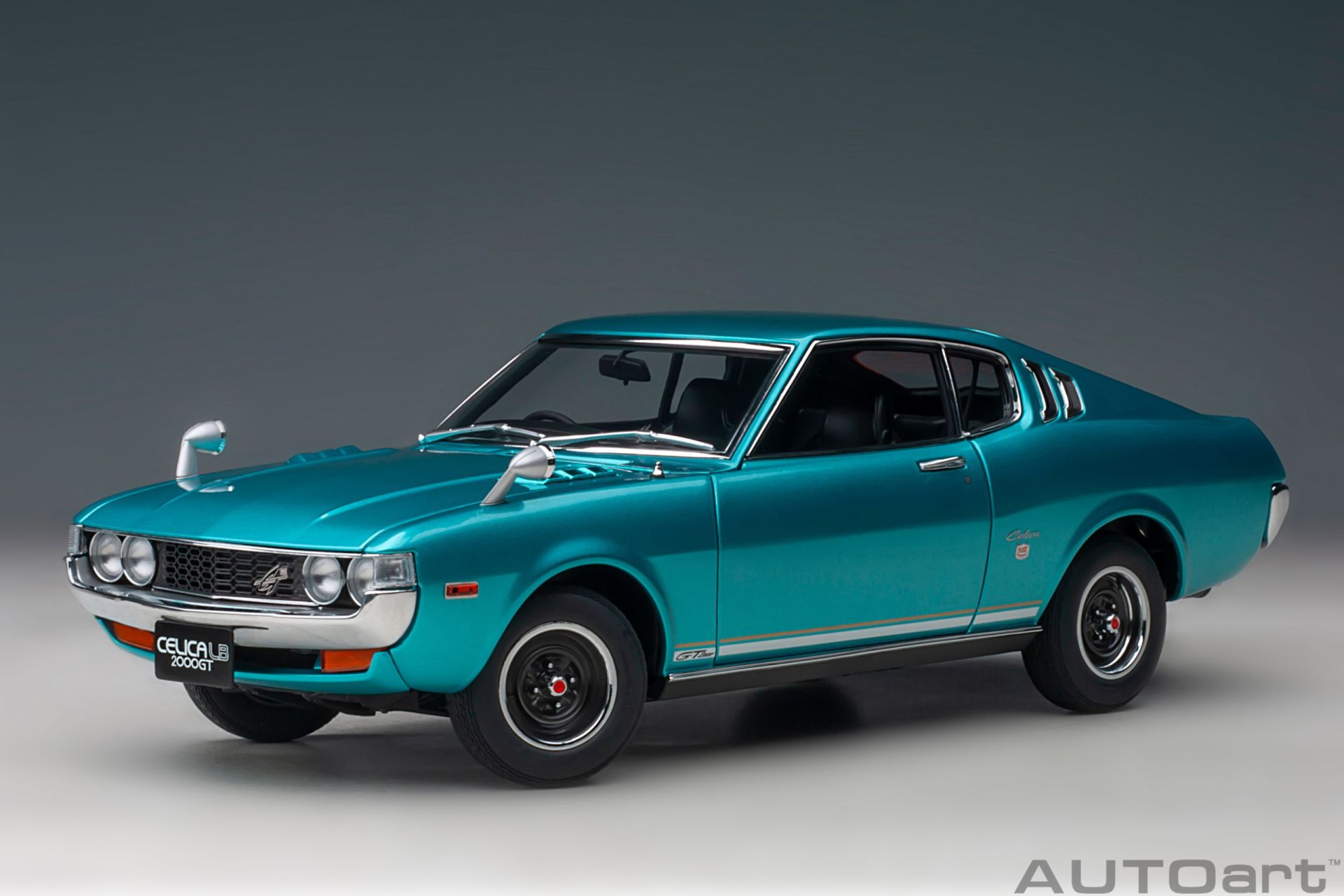 AUTOART TOYOTA CELICA LIFTBACK 2000GT 1:18 (78767)