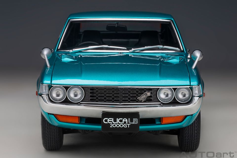 AUTOART TOYOTA CELICA LIFTBACK 2000GT 1:18 (78767)