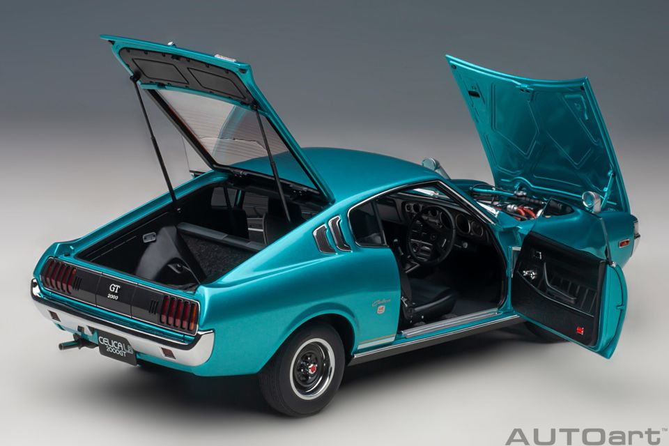 AUTOART TOYOTA CELICA LIFTBACK 2000GT 1:18 (78767)