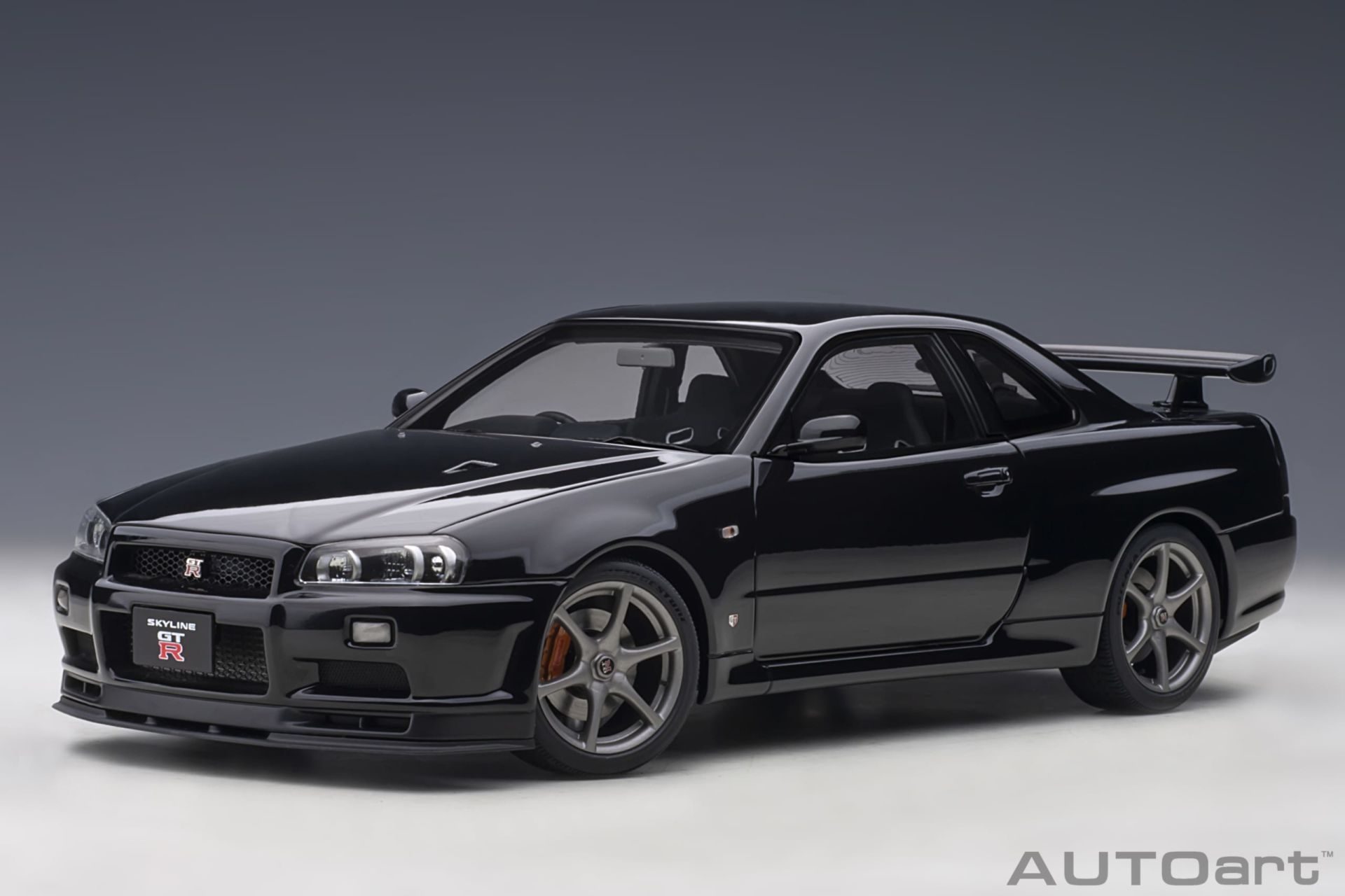 AUTOART NISSAN SKYLINE GT-R (R34) V-SPEC II 1:18 (77407)