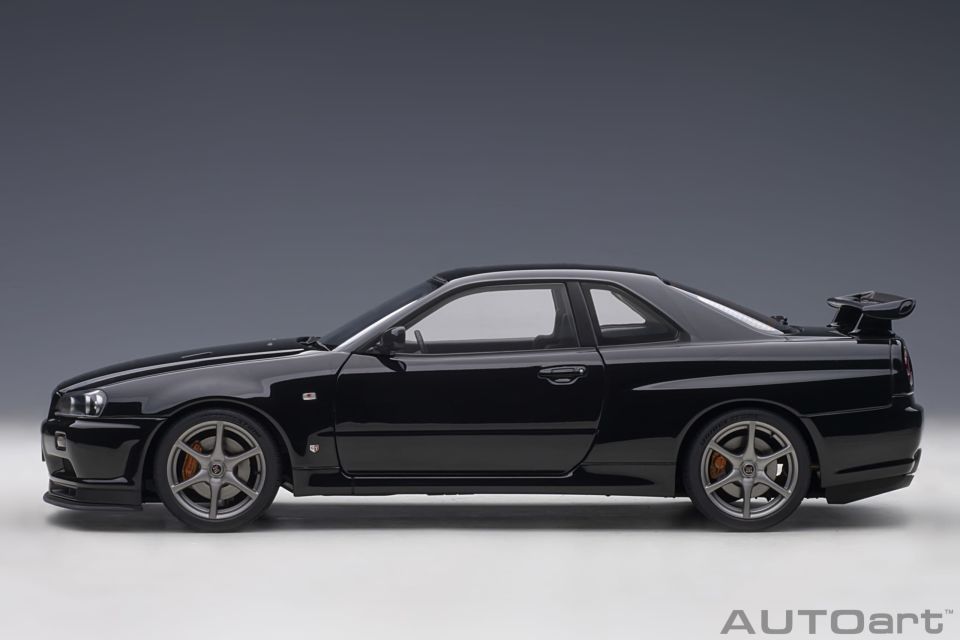 AUTOART NISSAN SKYLINE GT-R (R34) V-SPEC II 1:18 (77407)