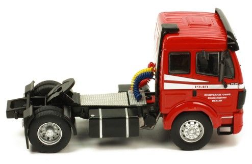IXO MERCEDES BENZ SK II (MCG18137) 1:18