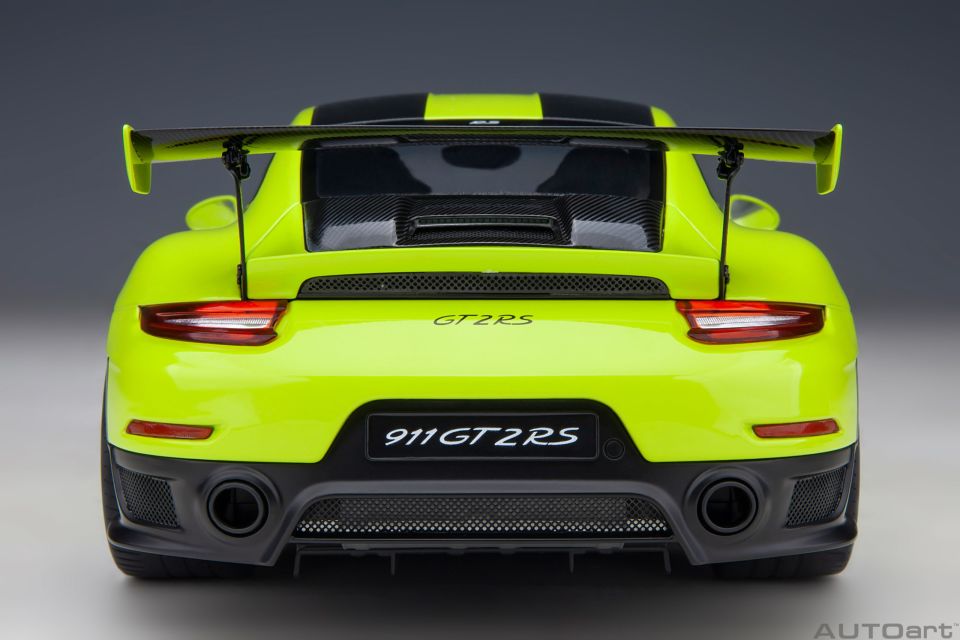 AUTOART PORSCHE 911 GT2 RS 1:18