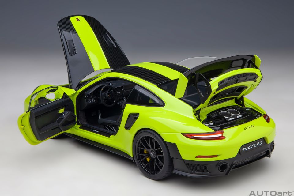 AUTOART PORSCHE 911 GT2 RS 1:18