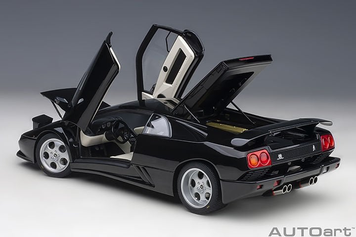 AUTOART LAMBORGHINI DIABLO SE30 DEEP BLACK METALLIC 1:18 (79159)
