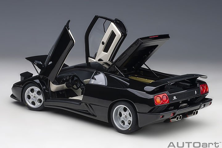 AUTOART LAMBORGHINI DIABLO SE30 DEEP BLACK METALLIC 1:18 (79159)