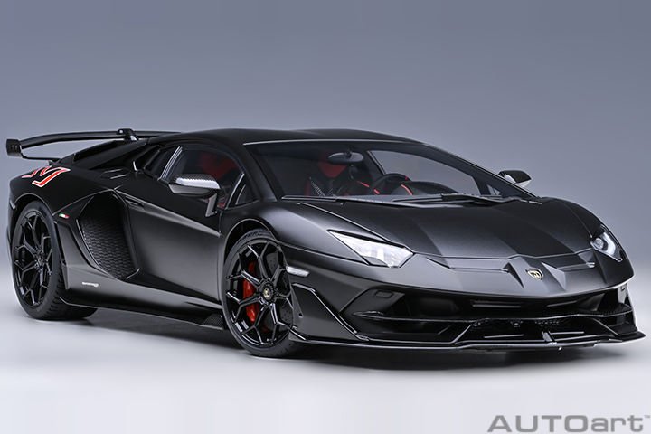 AUTOART LAMBORGHINI AVENRADOR SJV NERO NEMESIS MATT BLACK 1:18 (79219)