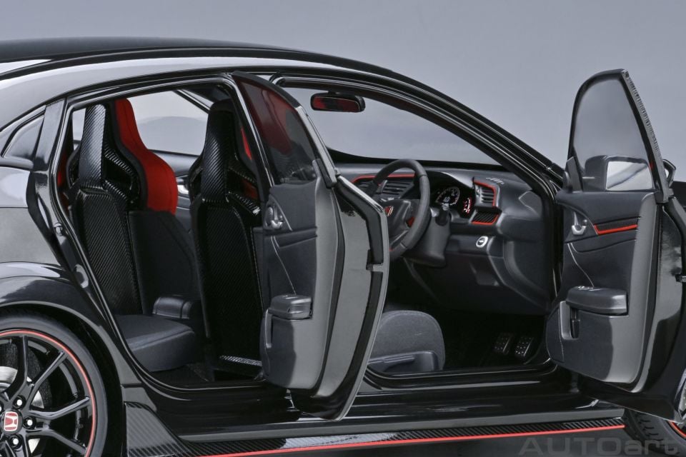 1:18 Autoart 2021 Honda Civic Type R (FK8) (crystal black pearl)