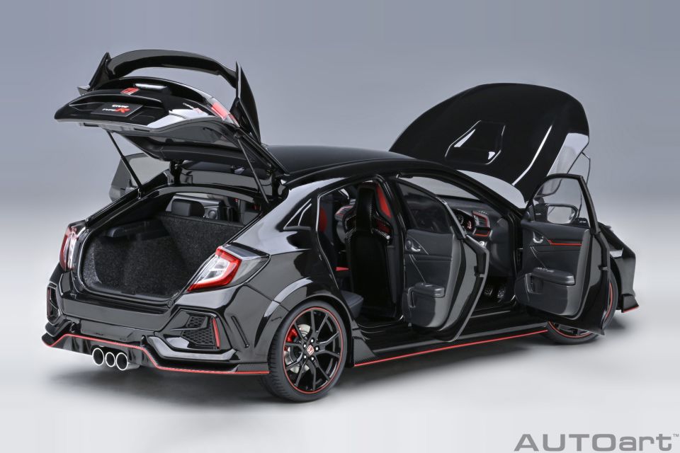 1:18 Autoart 2021 Honda Civic Type R (FK8) (crystal black pearl)