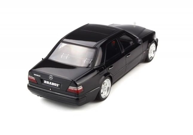 OTTO Brabus E500 6.5 Saphire Black 1994 1:18 (OT652)