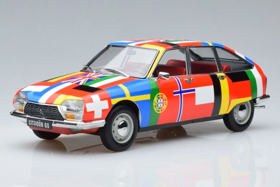 NOREV CITROEN GS FLAGS DRAPEAUX 1972 1:18