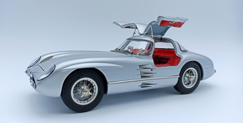 CMC MERCEDES 300 SLR COUPE 1955 (M076) 1:18