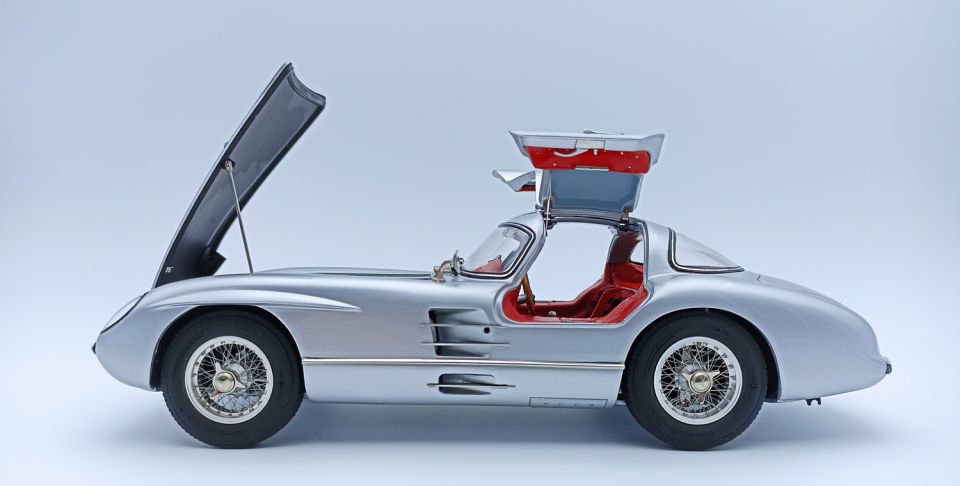 CMC MERCEDES 300 SLR COUPE 1955 (M076) 1:18