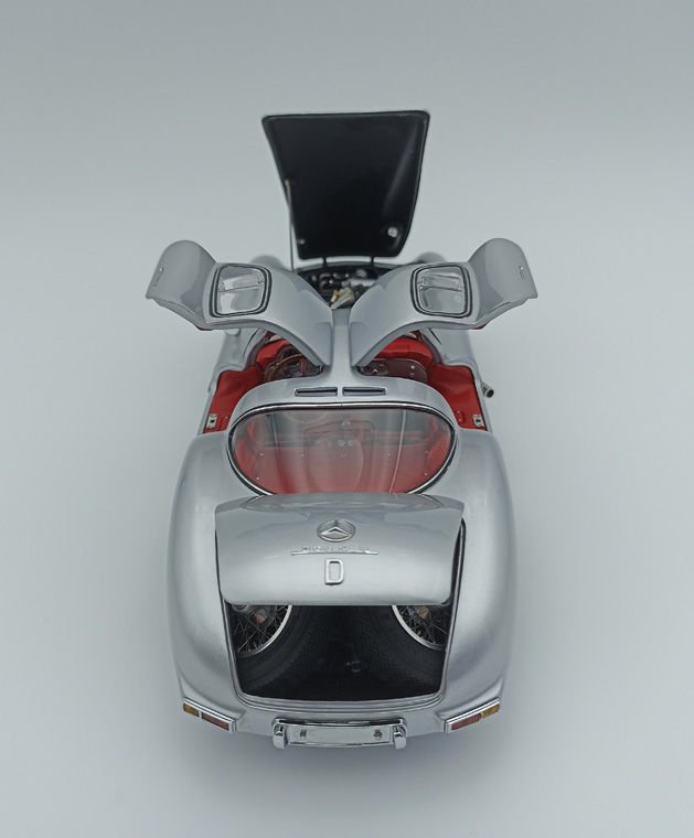 CMC MERCEDES 300 SLR COUPE 1955 (M076) 1:18