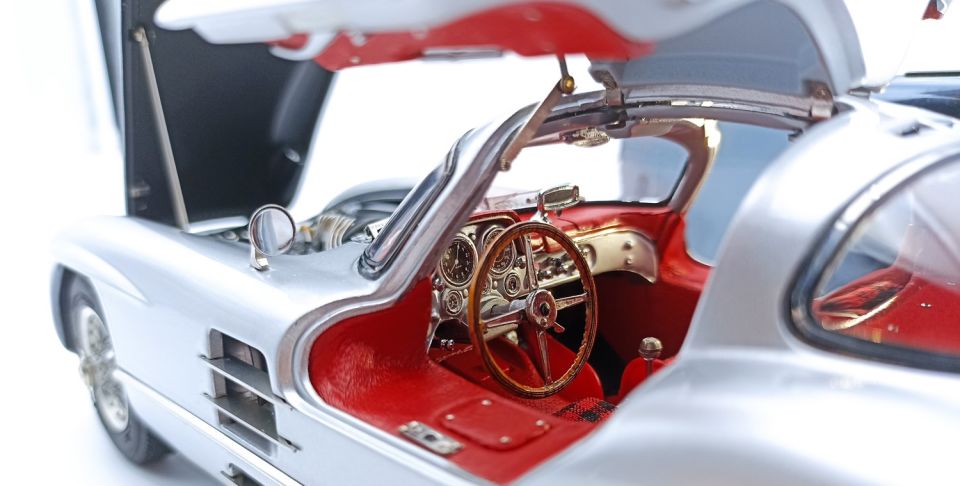 CMC MERCEDES 300 SLR COUPE 1955 (M076) 1:18