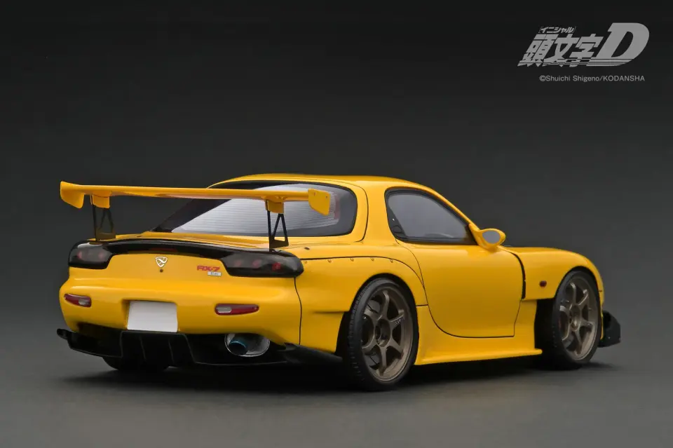 IGNITION MODEL INITIAL D MAZDA RX-7 (FD3S) YELLOW LED VER. 1:18 (IG3801)
