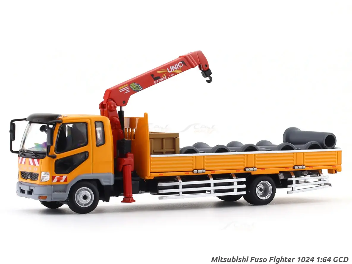 G.C.D. MITSUBISHI FUSO FIGHTER (1024) BOOM TRUCK 1:64
