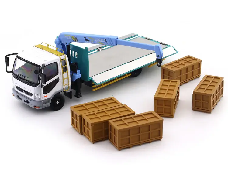 G.C.D. MITSUBISHI FUSO FIGHTER (1024) BOOM TRUCK 1:64