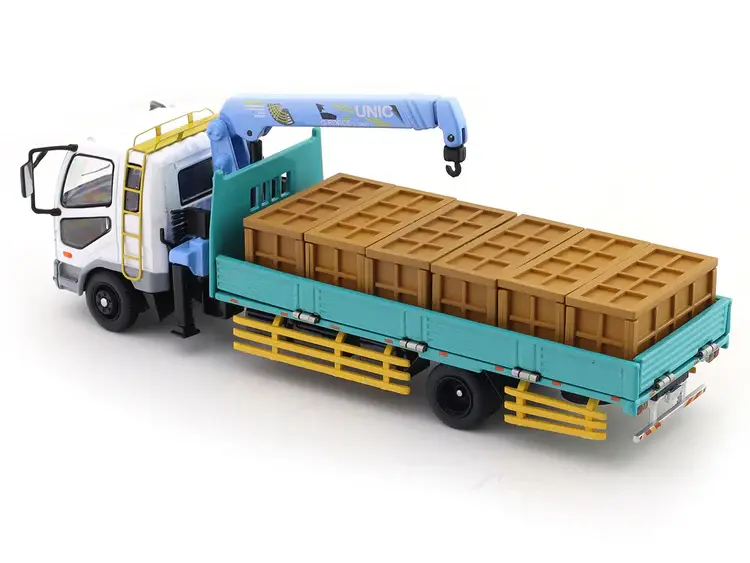 G.C.D. MITSUBISHI FUSO FIGHTER (1024) BOOM TRUCK 1:64