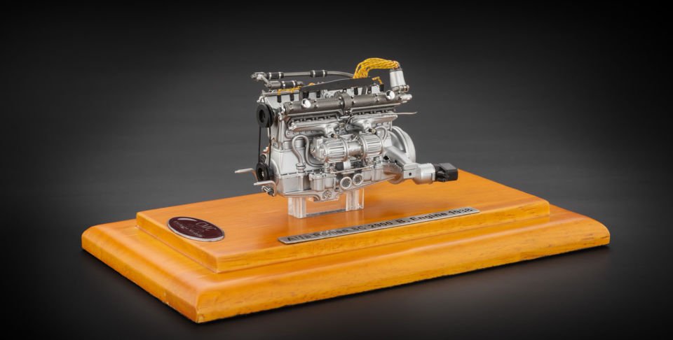CMC Alfa Romeo 8C 2900 B 1938 Vitrinli Motor